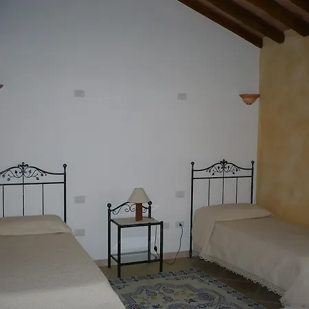 Çiftlik konaklama Lu Rotu Sant'Antonio di Gallura